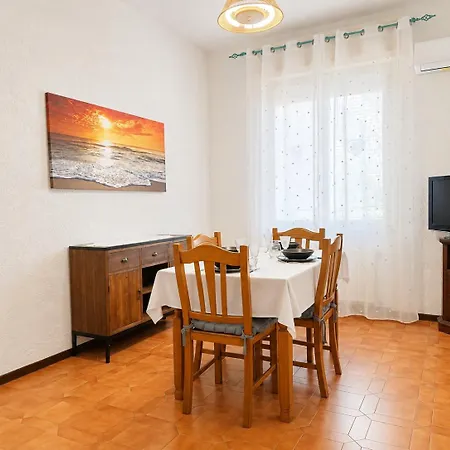 Hostdomus - La Quiete Apartmán *
